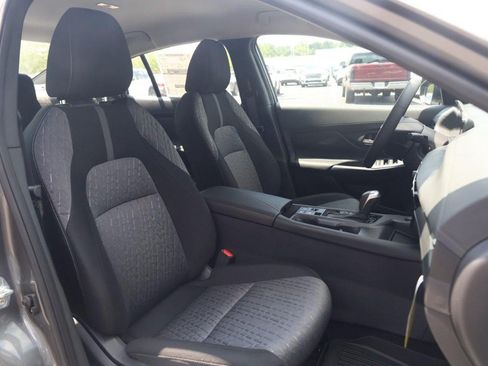 New 2026 Nissan Sentra SV w/ SV Convenience Package FWD image 21