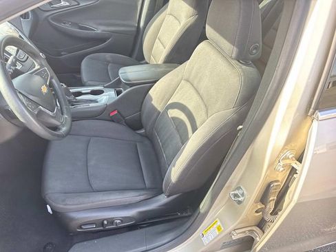 Used 2016 Chevrolet Malibu LT image 26