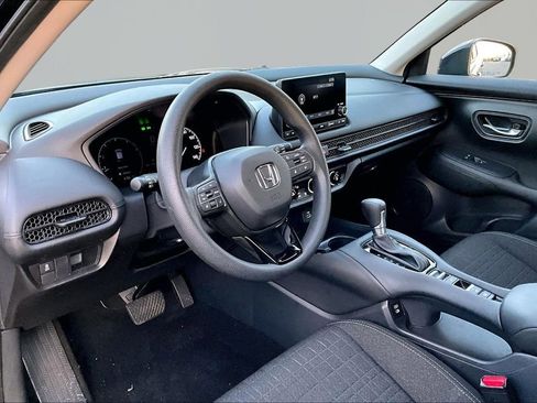 Used 2025 Honda HR-V LX image 14