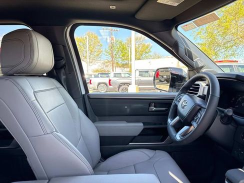 New 2026 Toyota Tundra Limited AWD/4WD image 12