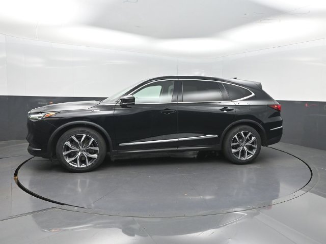Used 2023 Acura MDX w/ Technology Package FWD image 2