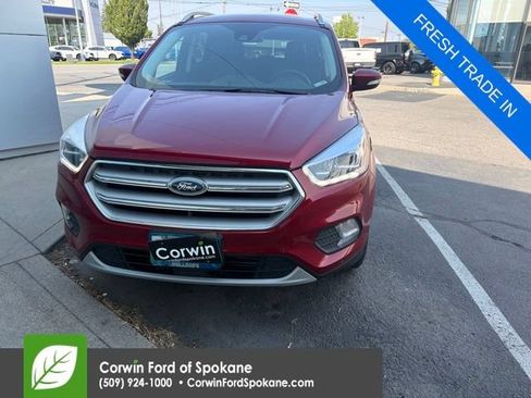 Used 2019 Ford Escape Titanium AWD/4WD image 1