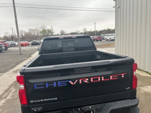 Used 2021 Chevrolet Silverado 1500 LT Trail Boss w/ Convenience Package II image 7