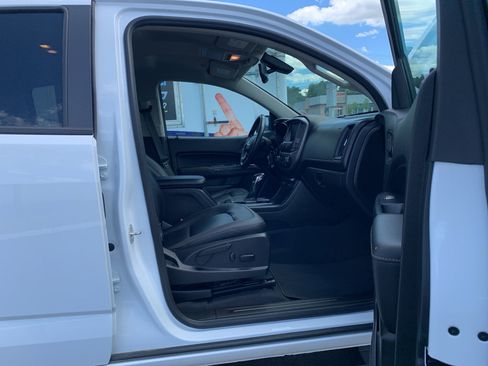 Used 2022 GMC Canyon AT4 w/ Trailering Package image 29