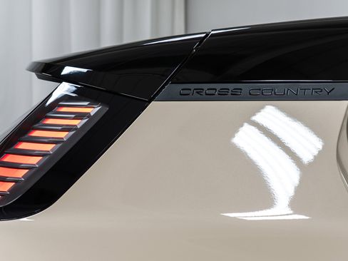 New 2026 Volvo EX30 Cross Country Ultra w/ Protection Package Premier image 27