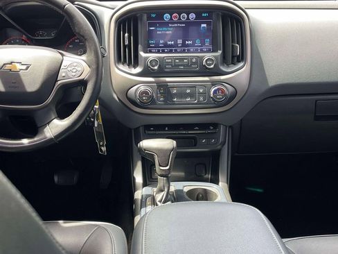 Used 2017 Chevrolet Colorado Z71 AWD/4WD image 13
