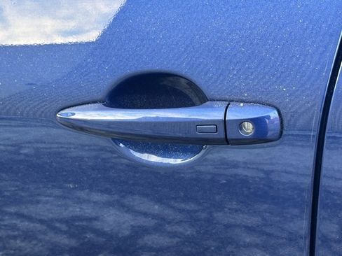 Certified 2023 Nissan Rogue SL image 13