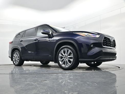 Used 2021 Toyota Highlander Limited image 39
