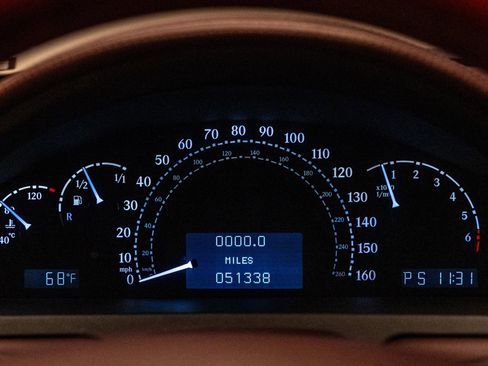 Used 2005 Maybach 57 RWD image 38