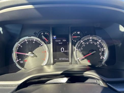 Used 2020 Toyota 4Runner TRD Off-Road image 13