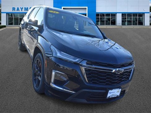 Certified 2023 Chevrolet Traverse Premier w/ Redline Edition image 9
