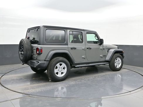 Used 2022 Jeep Wrangler Unlimited Sport AWD/4WD image 15
