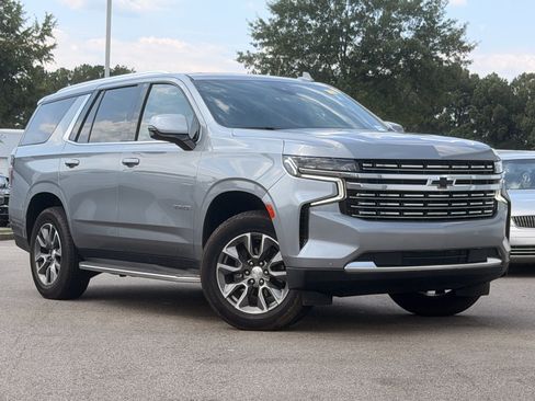 Used 2023 Chevrolet Tahoe LT w/ LT Signature Package RWD image 2