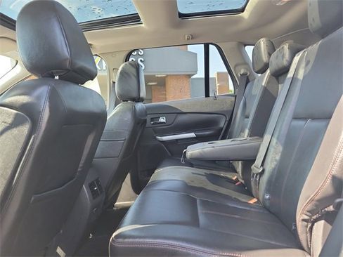 Used 2014 Ford Edge Limited w/ Equipment Group 301A FWD image 27