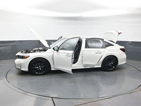 Used 2025 Honda Civic Sport image 40