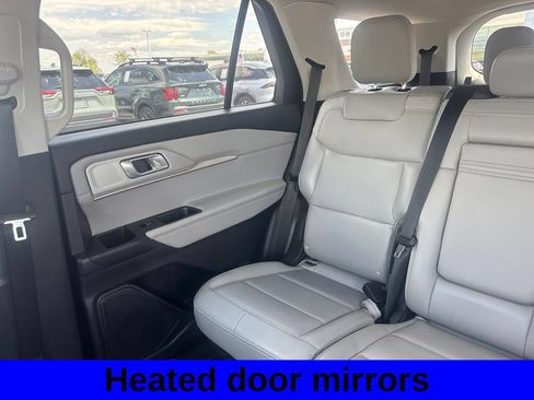 Used 2025 Ford Explorer Active w/ Active Comfort Package AWD/4WD image 24