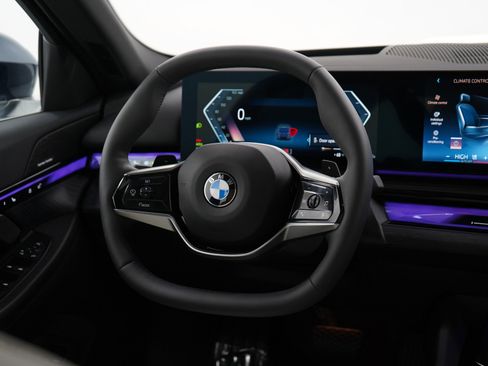 Used 2024 BMW 540i xDrive w/ Premium Package image 14