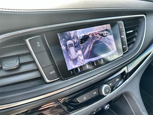 Used 2020 Buick Enclave Avenir w/ Avenir Technology Package image 29