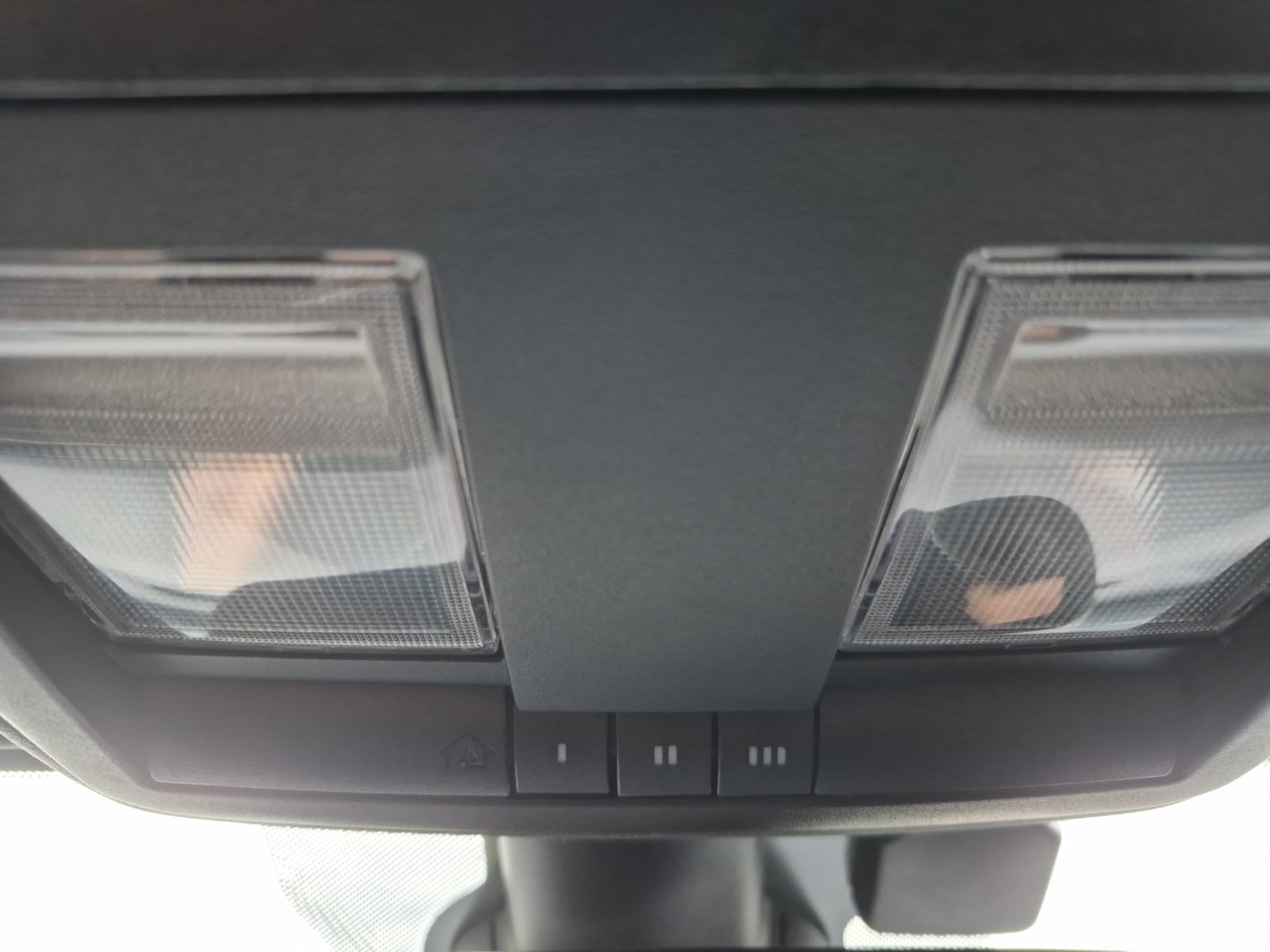 Used 2020 Dodge Challenger R/T w/ Plus Package RWD image 33