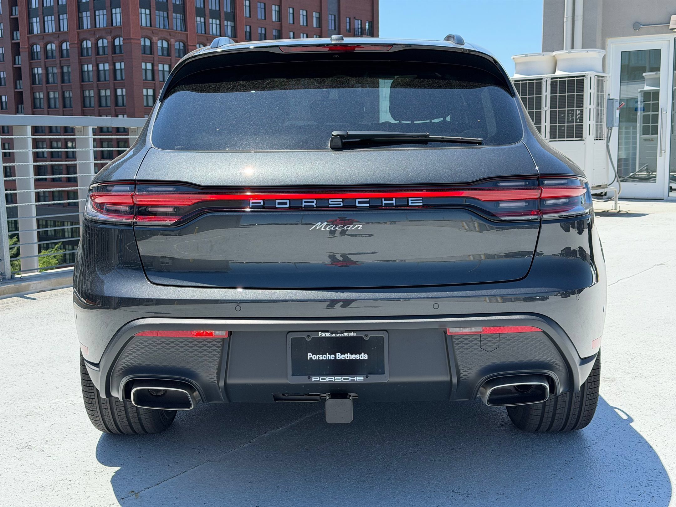 Used 2026 Porsche Macan AWD/4WD image 6