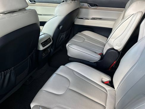 Used 2022 Hyundai Palisade Limited AWD/4WD image 11