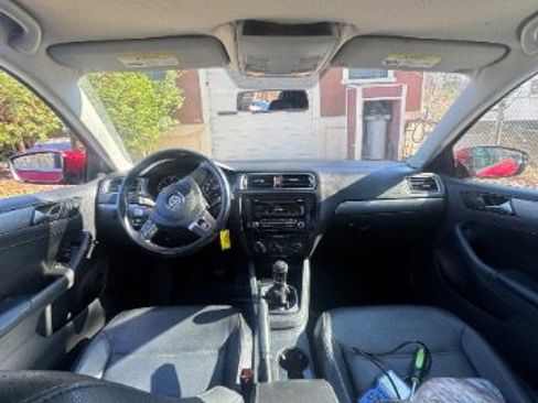 Used 2013 Volkswagen Jetta TDI image 6