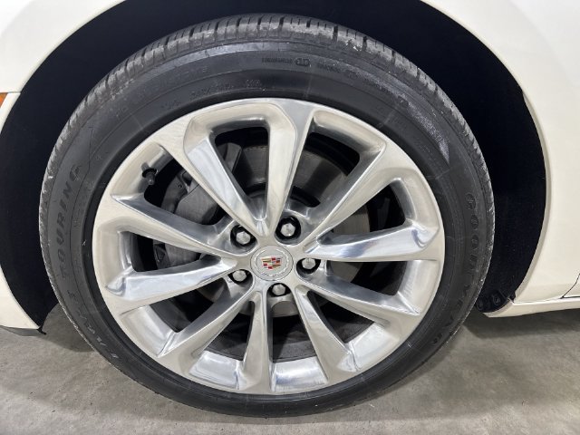 Used 2013 Cadillac XTS Premium FWD image 33