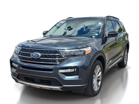Certified 2024 Ford Explorer XLT w/ Equipment Group 202A AWD/4WD image 2
