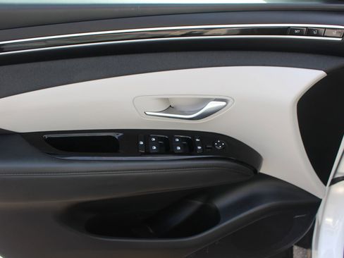 Used 2023 Hyundai Tucson Limited image 15