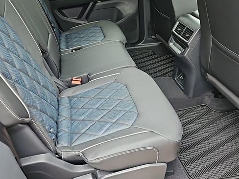 New 2026 Volkswagen Atlas Cross Sport SEL Premium R-Line AWD/4WD image 17