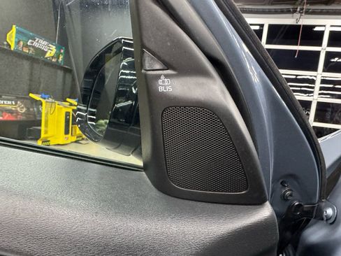 Used 2018 Volvo V60 T5 Cross Country w/ Convenience Package image 22