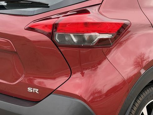 Used 2020 Nissan Kicks SR image 7