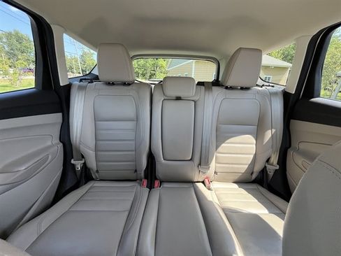 Used 2017 Ford Escape SE w/ SE Leather Comfort Package AWD/4WD image 29