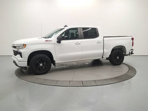 Used 2024 Chevrolet Silverado 1500 RST w/ Z71 Off-Road Package AWD/4WD image 5