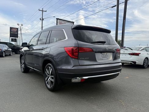 Used 2016 Honda Pilot Touring image 4