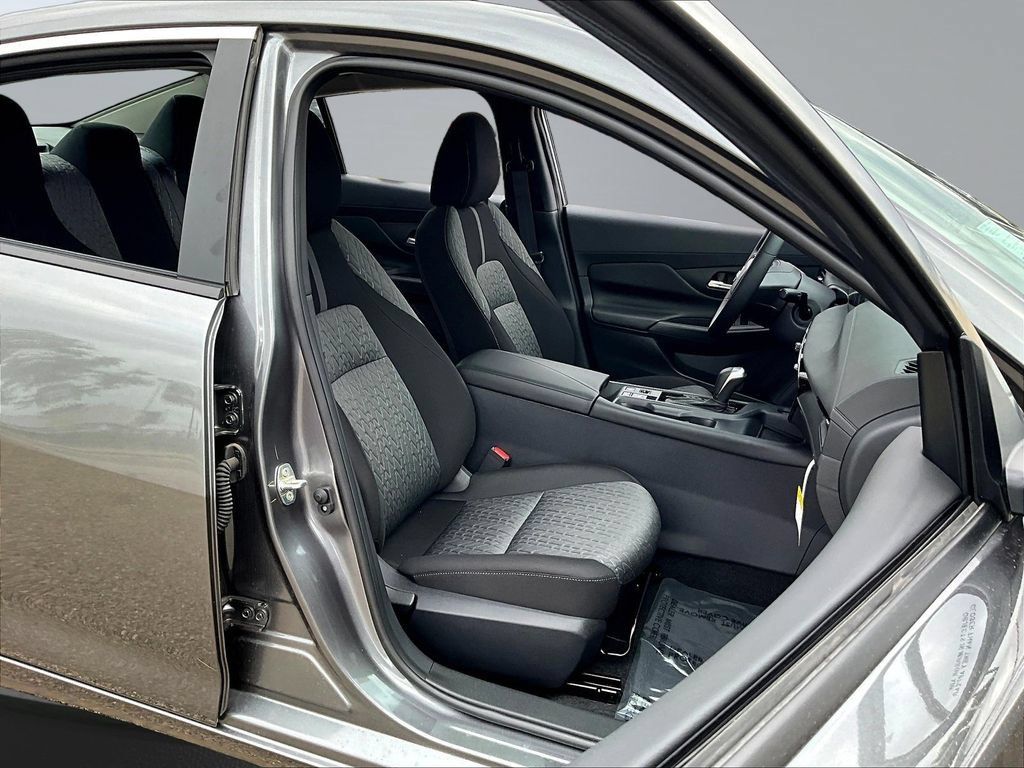 New 2026 Nissan Sentra SV w/ SV Convenience Package FWD image 10