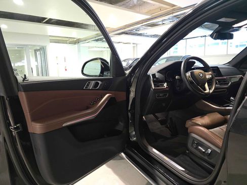 Used 2019 BMW X5 xDrive40i w/ Convenience Package AWD/4WD image 19
