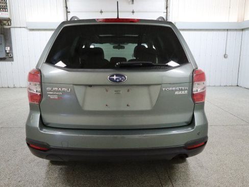 Used 2014 Subaru Forester 2.5i Premium w/ All-Weather Package AWD/4WD image 8