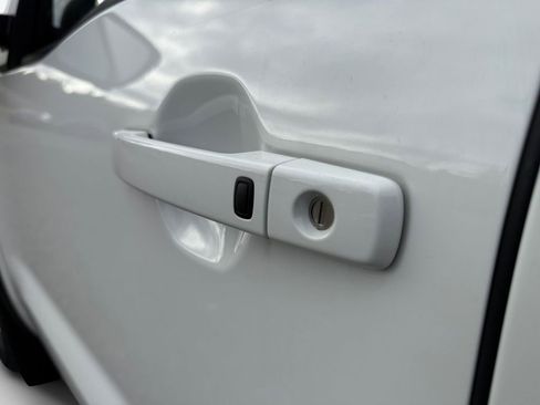 New 2026 Nissan Frontier PRO-4X w/ Pro-4x Convenience Package image 31