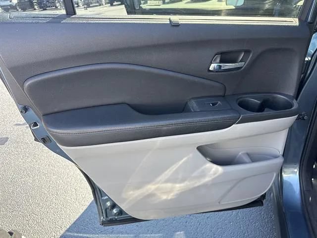 Used 2019 Honda Pilot Touring image 14
