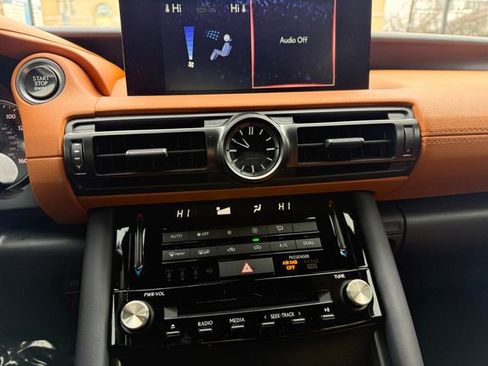 Certified 2025 Lexus IS 300 F Sport image 22