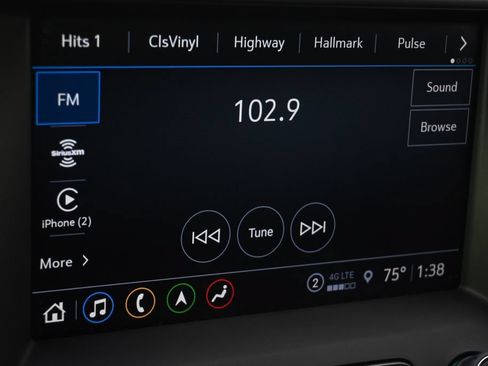 Used 2023 GMC Acadia SLT w/ Elevation Edition AWD/4WD image 29