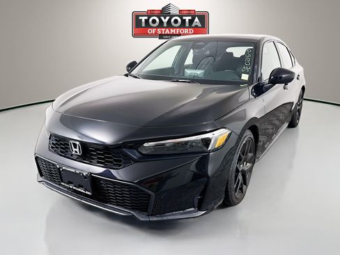 Used 2025 Honda Civic Sport image 3