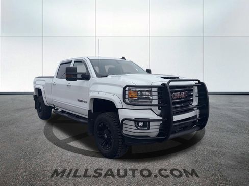 Used 2019 GMC Sierra 3500 SLT w/ Duramax Plus Package image 3