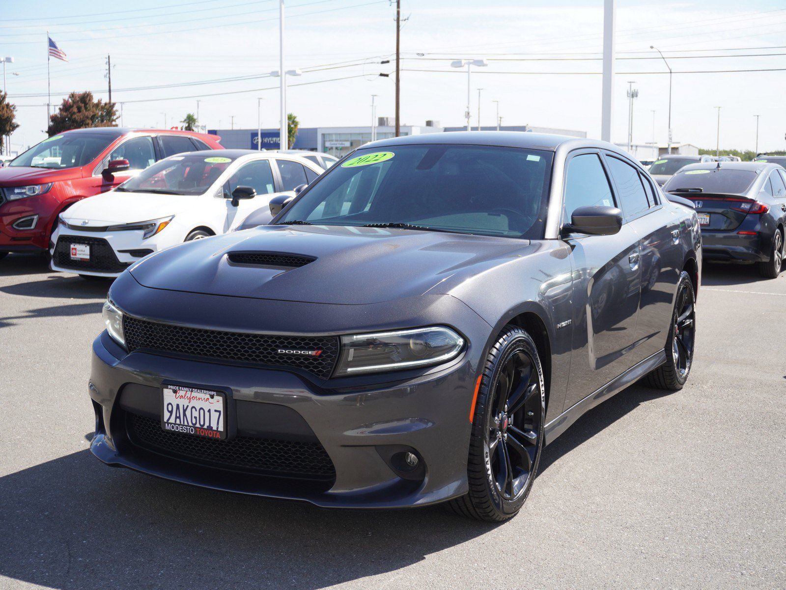 Used 2022 Dodge Charger R/T RWD image 5