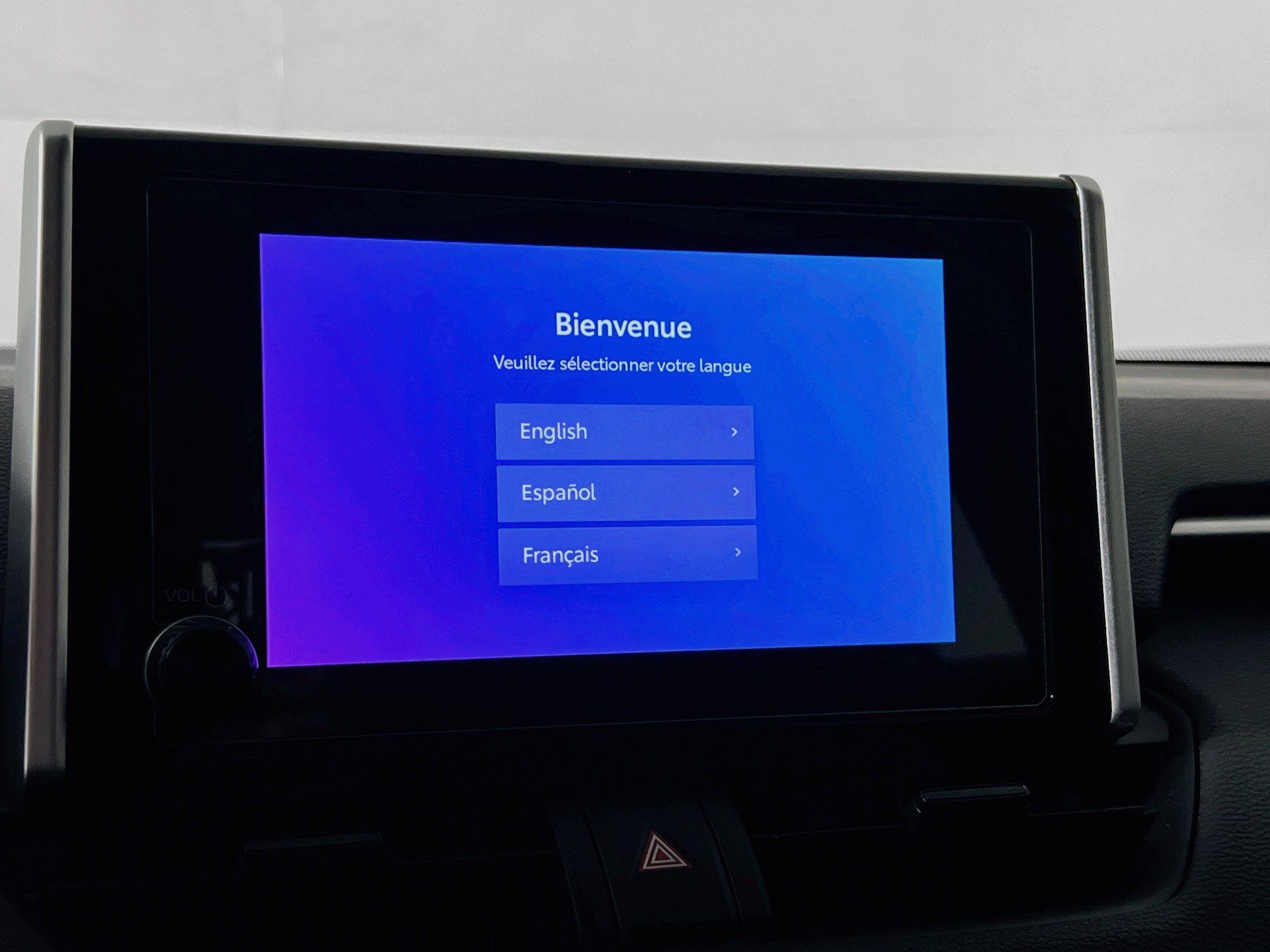 Used 2025 Toyota RAV4 XLE w/ Convenience Package FWD image 27