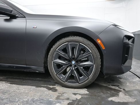 Used 2023 BMW 760i xDrive image 26