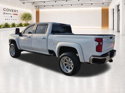 Used 2020 Chevrolet Silverado 2500 LTZ w/ LTZ Plus Package AWD/4WD image 10