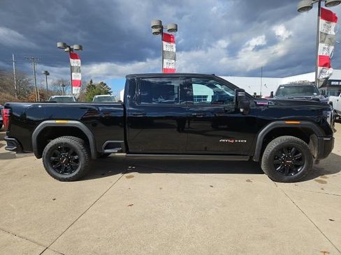 New 2026 GMC Sierra 2500 AT4 w/ AT4 Premium Plus Package image 6