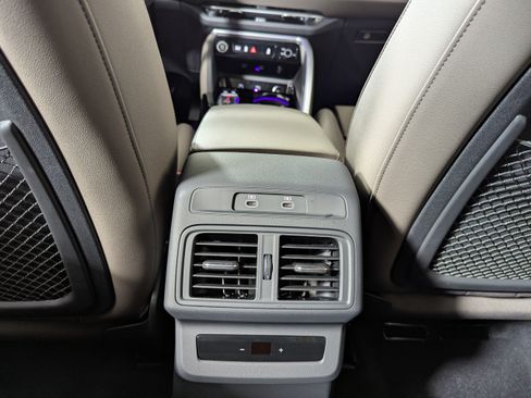 Certified 2025 Audi Q5 Premium AWD/4WD image 12